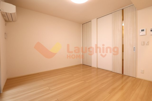 コンフォートプラスの寝室|広くて明るい寝室