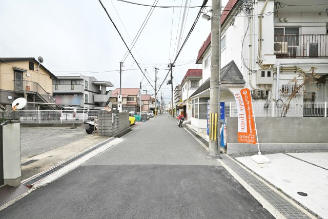 伊丹市中野北4丁目全6区画｜桜台小｜自由設計分譲地が南東角地に誕生!の前面道路含む現地写真|2025年4月撮影