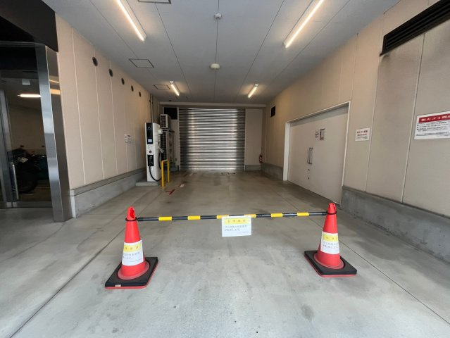 ブランズタワー大阪備後町の駐車場