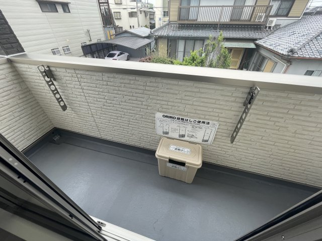 ジーメゾン大久保リベイルのバルコニー