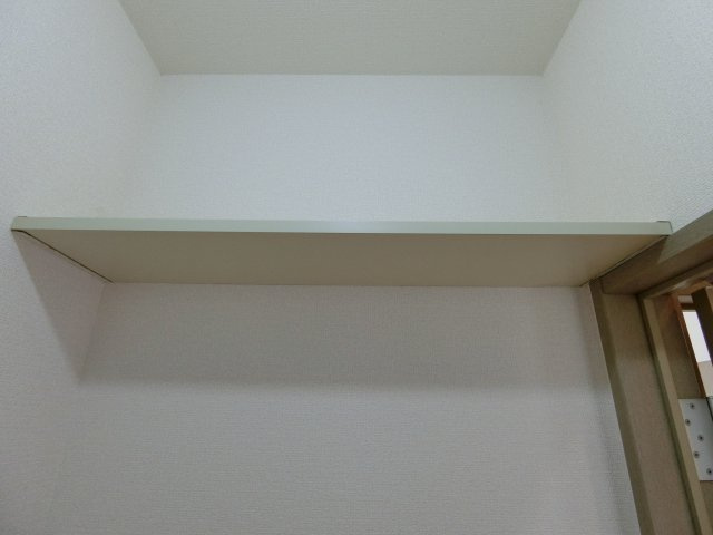 エスポワール松本B棟の収納