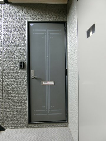 エスポワール松本B棟の玄関
