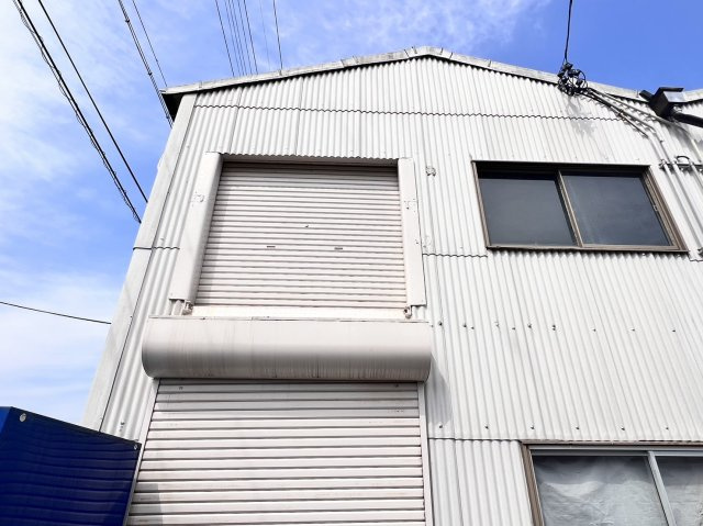田戸町貸倉庫の外観