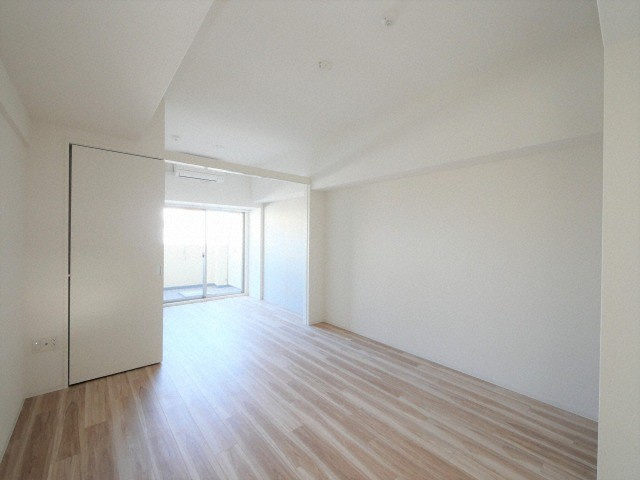 セレニテ堺筋本町プリエの居間・リビング