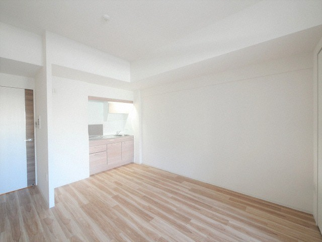 セレニテ堺筋本町プリエの居間・リビング