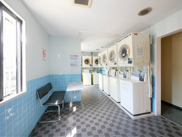 スリーデイズ新大阪のロビー