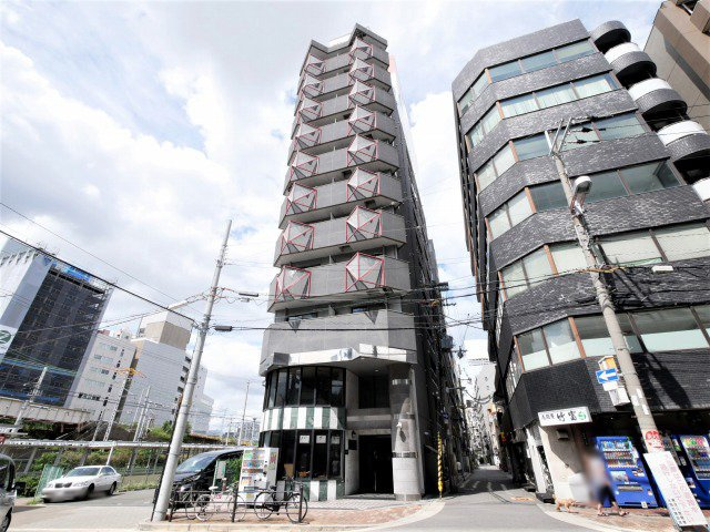 スリーデイズ新大阪の外観