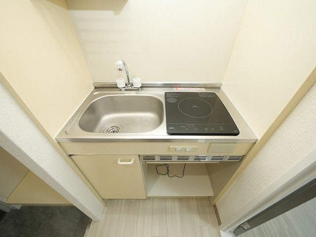 スリーデイズ新大阪のキッチン