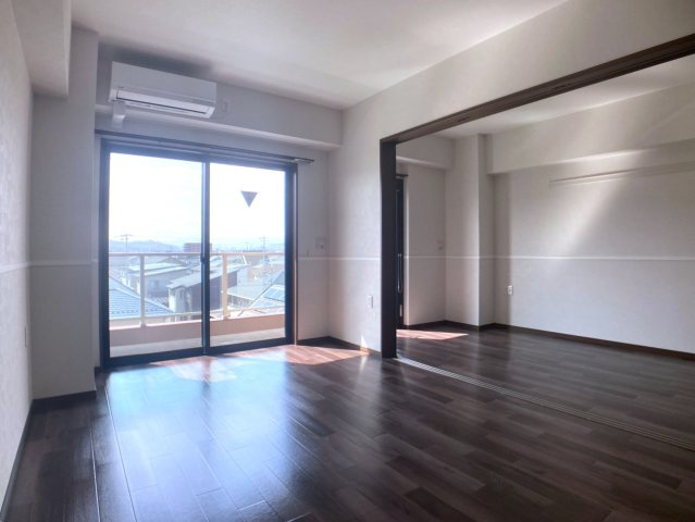 Casa　La　Eterna（カサ　ラ　エテルナ）の居間・リビング