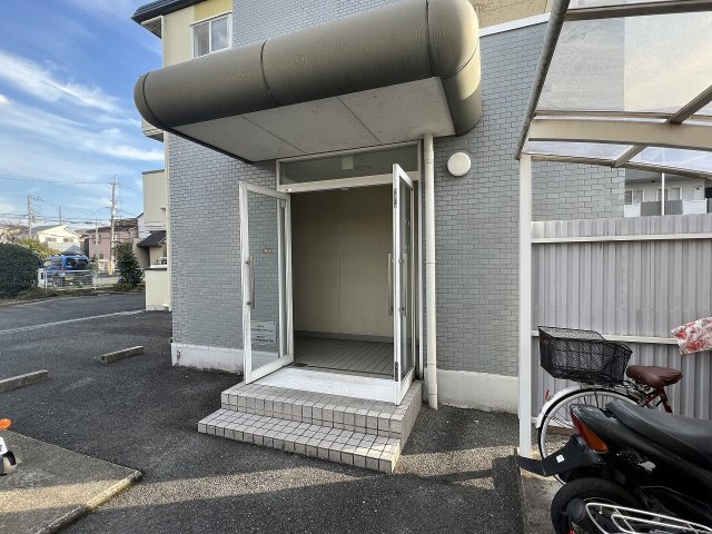 【エントランス】 | エステートピア吉田
