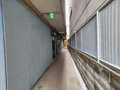 パインハウスのエントランス