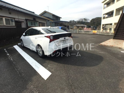 【駐車場】 | ハイツアイビー１１１ | カースペースがあります