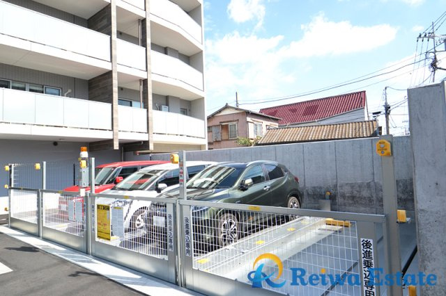 セルアージュ茅ヶ崎シェリールの駐車場