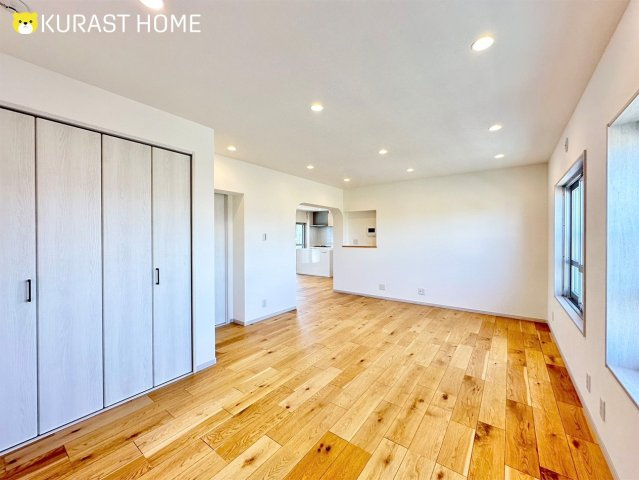 長岡天神ハイツ10棟　4階の居間・リビング