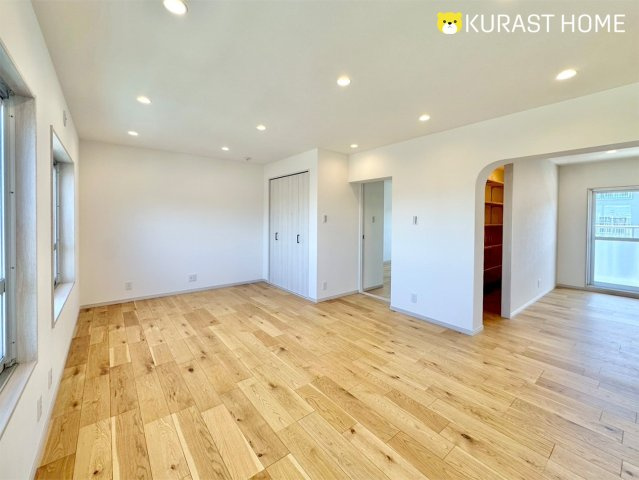 長岡天神ハイツ10棟　4階の居間・リビング