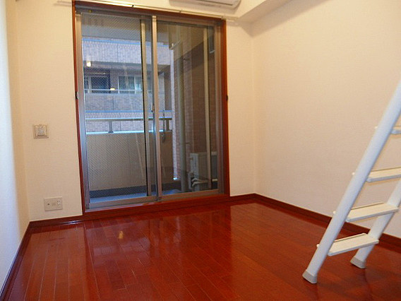 エステムコート三宮ＥＡＳＴポルトマーレの居間・リビング