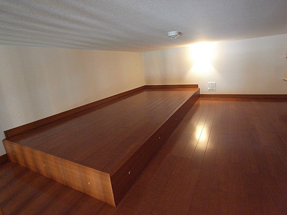 エステムコート三宮ＥＡＳＴポルトマーレの居間・リビング