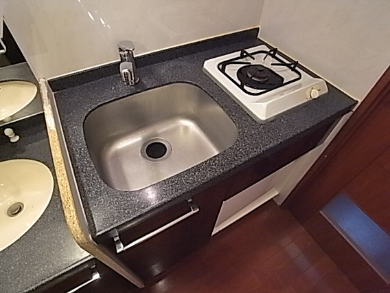 エステムコート三宮ＥＡＳＴポルトマーレのキッチン