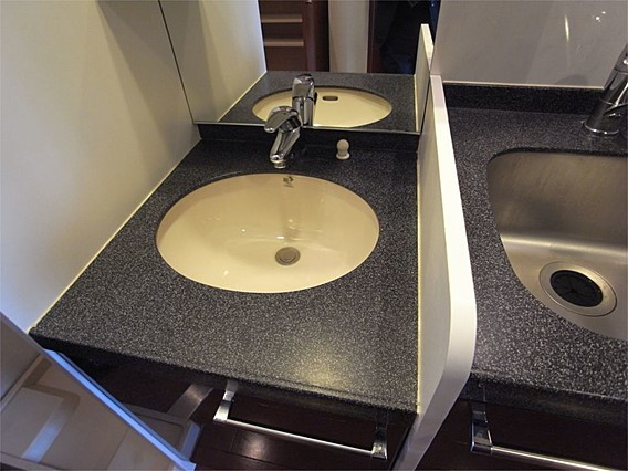 エステムコート三宮ＥＡＳＴポルトマーレの洗面所