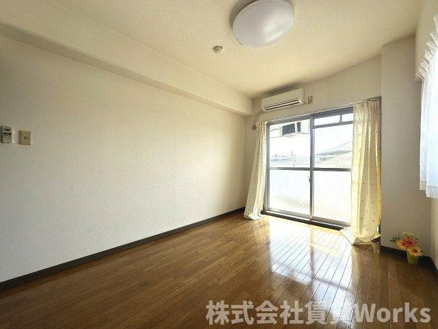 エグゼ古川の居間・リビング|ゆったり過ごせる居間です