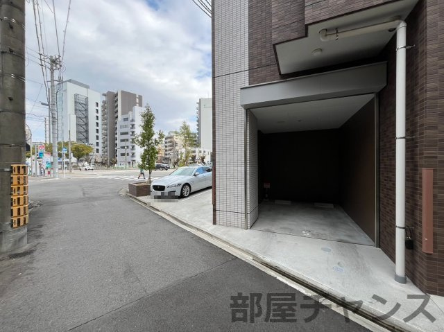 CAVANA新栄の駐車場