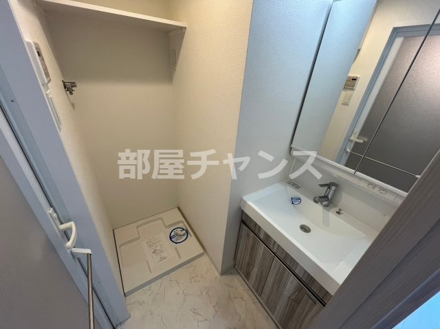 CAVANA新栄の独立洗面台