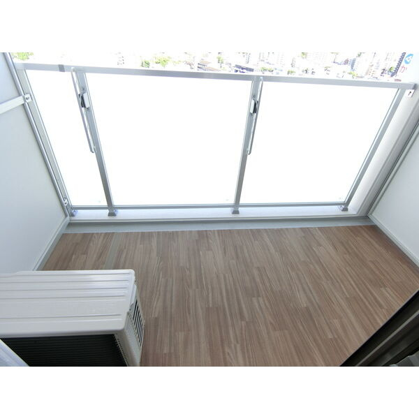 ディアレイシャス浅間町IIIのバルコニー