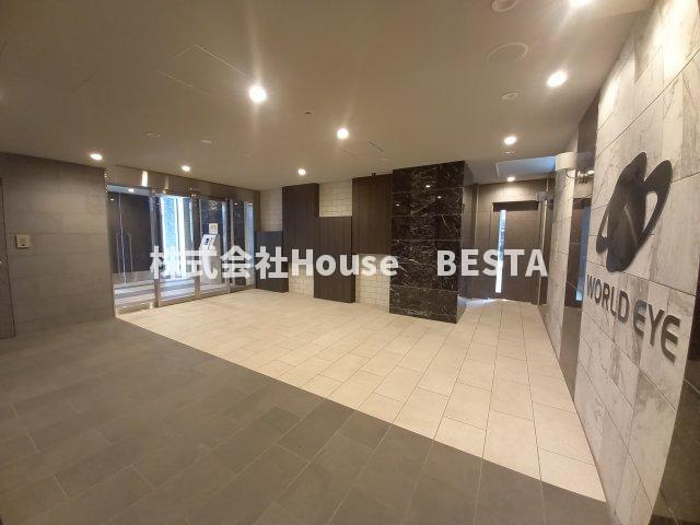 ワールドアイ神戸ハーバーランドのエントランス