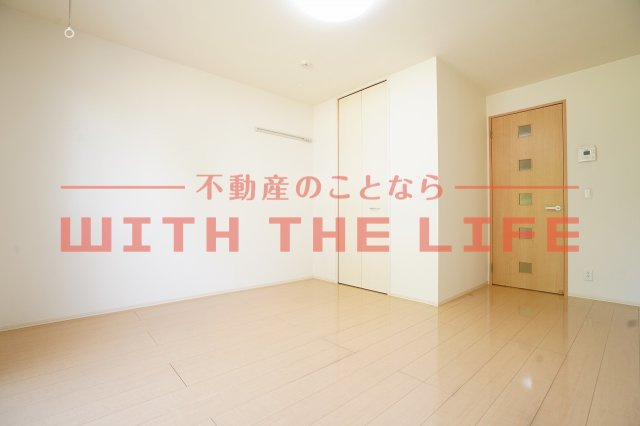 コートクレール【10，000円キャッシュバック対象物件】の居間・リビング|ゆったりとした居間です