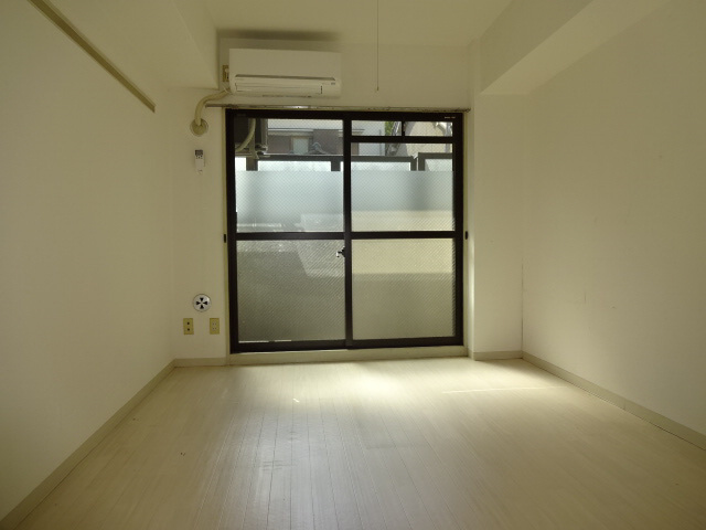 シャトー姫路の居間・リビング