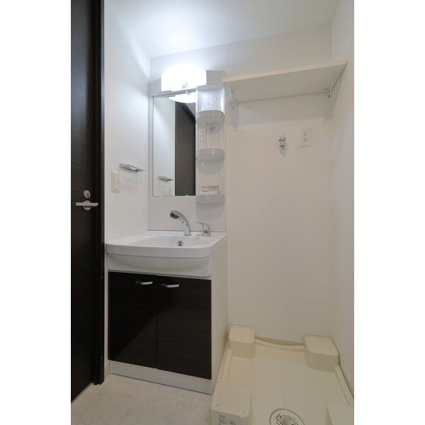 エステムコート名古屋新栄Ⅲグローリィ　名古屋市賃貸　仲介手数料無料の洗面所|洗面