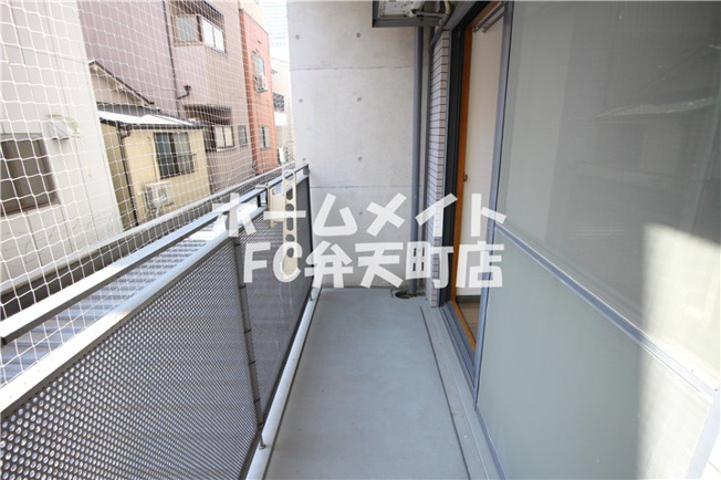 【バルコニー】 | ガーデン弁天町 | 陽当たり良好なバルコニーです