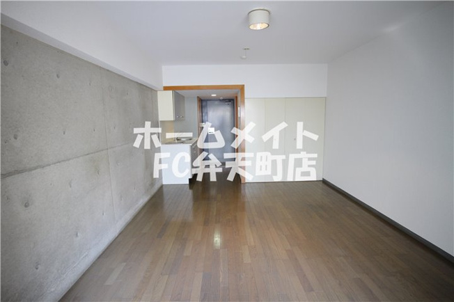 【寝室】 | ガーデン弁天町 | 落ち着いて過ごせるお部屋なので、寝室にいかがでしょうか