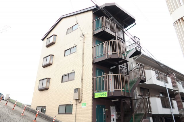 ハイツうららの外観