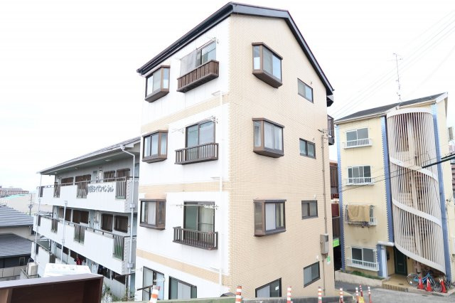 ハイツうららの外観|別角度からの外観