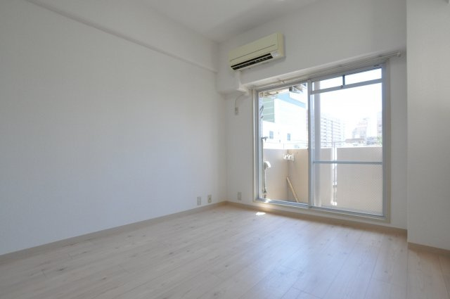 【寝室】 | シャンテジョイフル