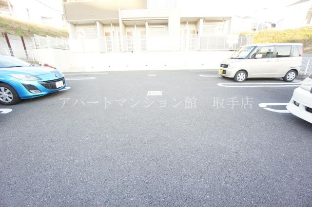 白山ヒルズの駐車場