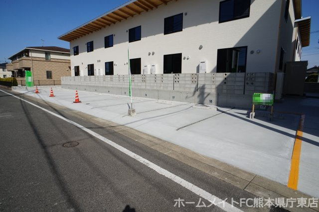 ルー・クロの駐車場