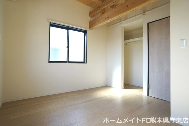 ルー・クロの洋室