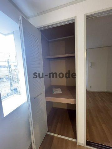 モンテサイドハイツB棟の収納