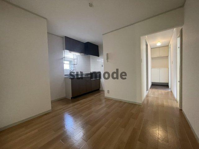 モンテサイドハイツB棟の居間・リビング