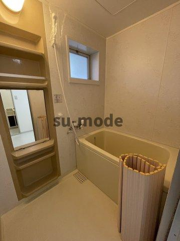 モンテサイドハイツB棟の浴室