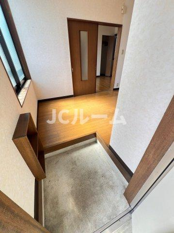 メゾンI'sの玄関