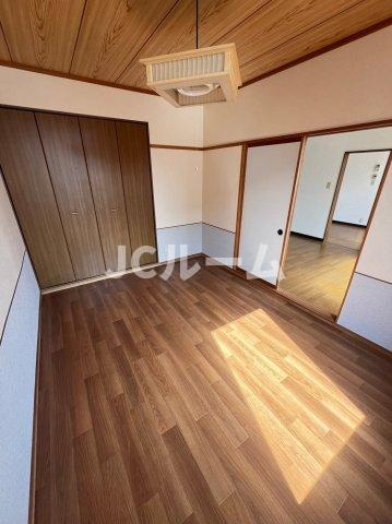 メゾンI'sの内装