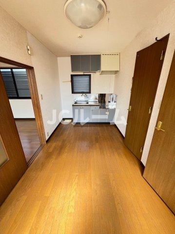 メゾンI'sの居間・リビング