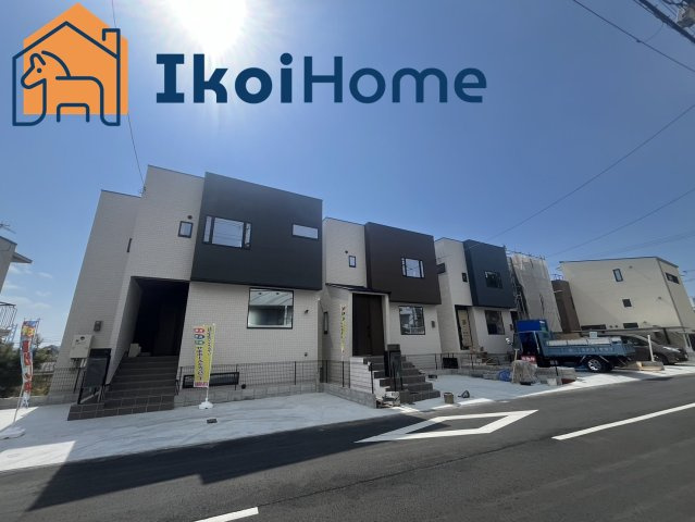 明石市東人丸町　新築戸建　D号地のエントランス|●年中無休：当日予約可●前面道路広々していますので簡単に駐車できます。