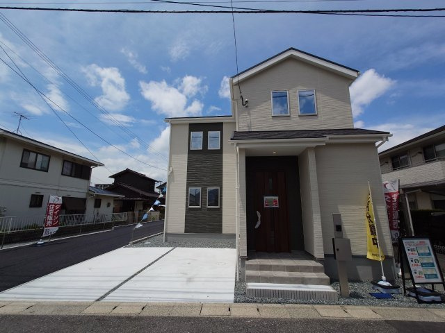ーBloomーブルームー小倉南区若園1丁目3期　【小倉南区　新築戸建て】の外観|駐車スペースは並列2台可能♪【小倉南区　新築戸建て】