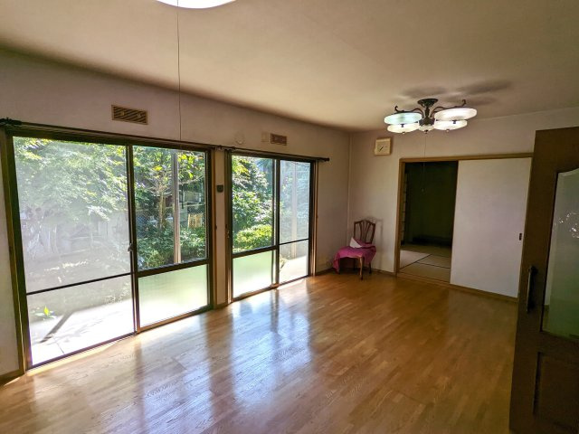 【居間・リビング】 | 南区桧原７丁目中古戸建