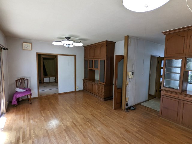 【居間・リビング】 | 南区桧原７丁目中古戸建