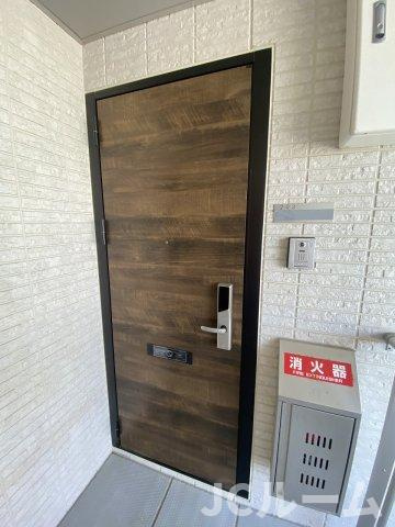 ヴィラ ラピスラズリのエントランス